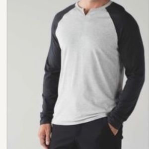Lululemon Men’s Bodhi Vitasea Split V Neck Long Sleeve Shirt